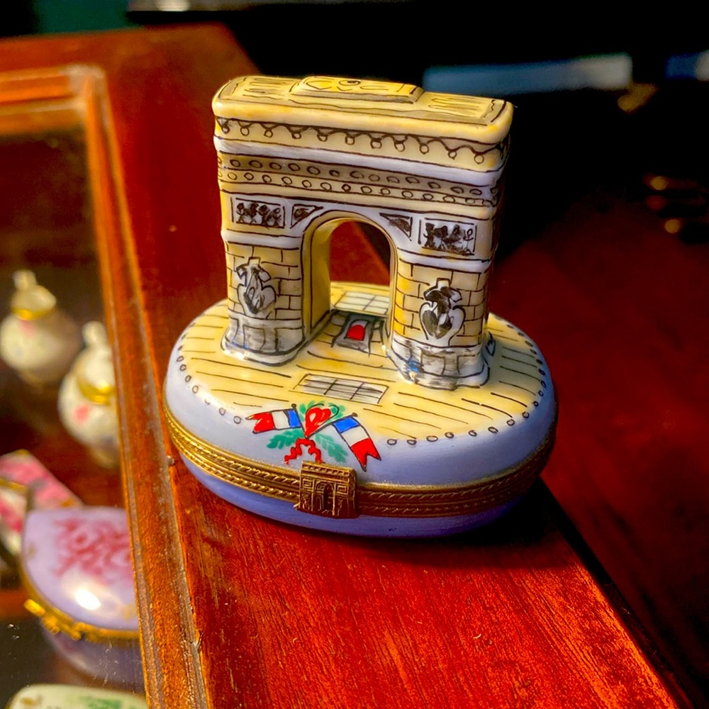 Arc de Triomphe Limoge Box